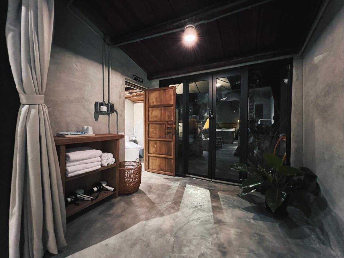 Yu Apartment Джиуфен Екстериор снимка